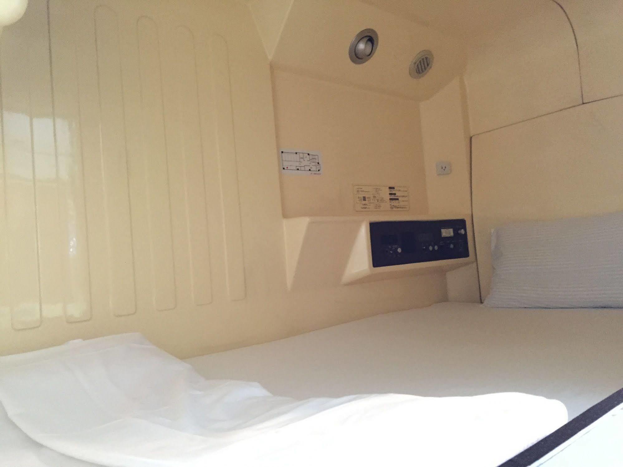 Male Only Capsule Inn Hamamatsucho - Vacation Stay 68799V โตเกียว ภายนอก รูปภาพ